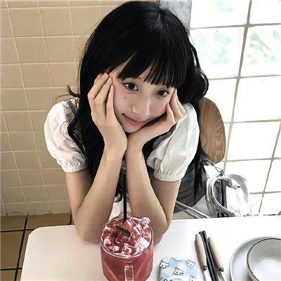 三角窗外是黑夜